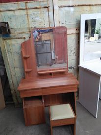 Bàn Phấn Gỗ Công Nghiệp Gương Vuông Hải Phòng